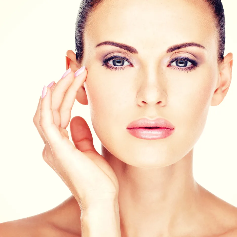 Bei La Felina in Hannover bekommen Sie das volle Beautyangebot, ob Permanent Make-Up, Catherine Gel-Nägel oder Wimpernverlängerung, hier sind Sie richtig!